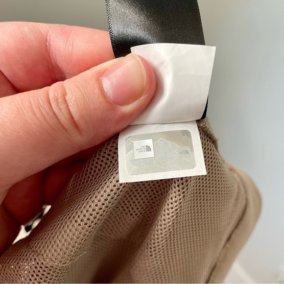 The North Face Women’s Paramount Convertible Pants Khaki Size 8 - Picture 9 of 11